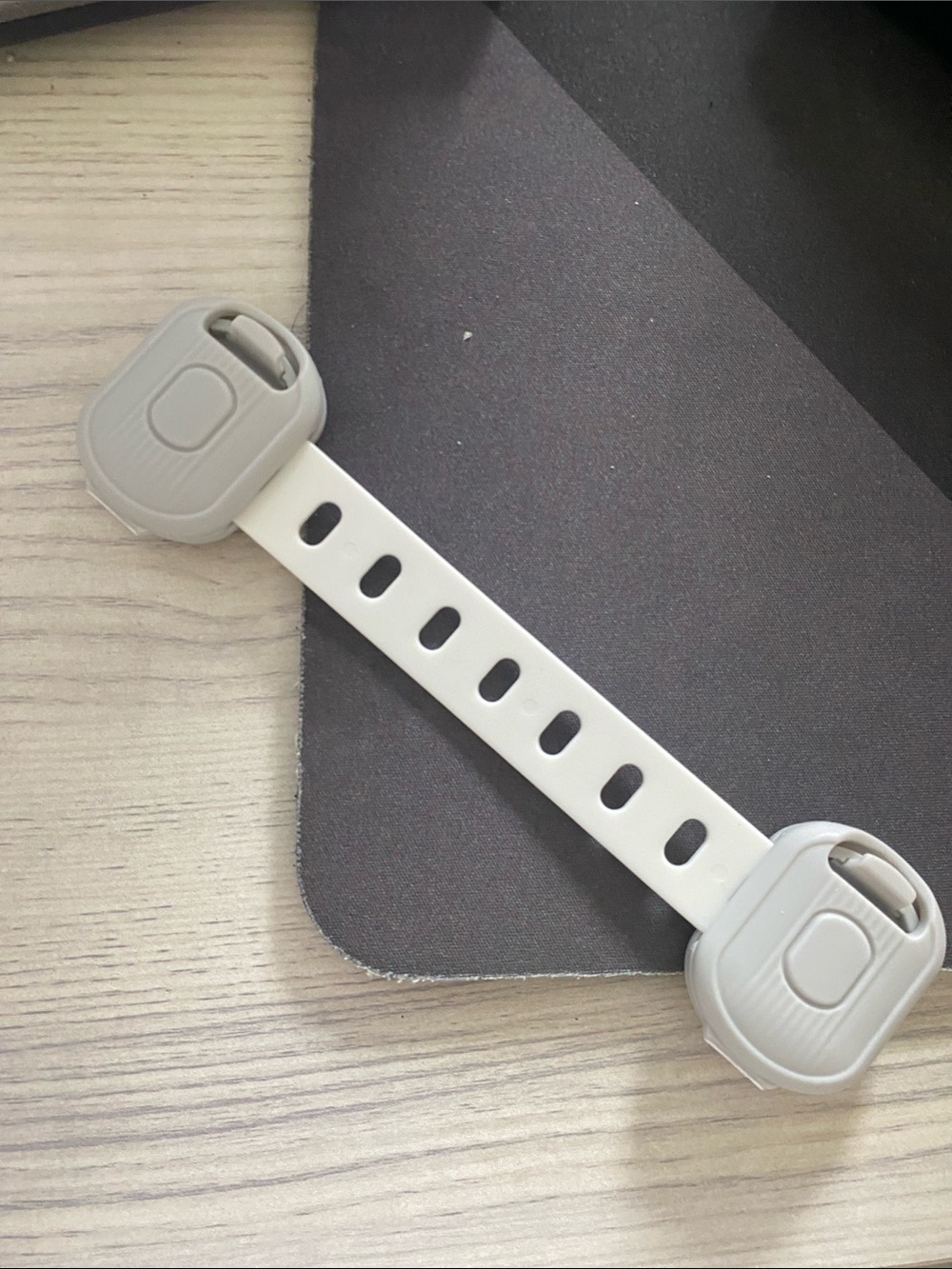 Child Safety Cabinet Strap - White and Light Gray